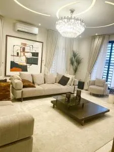 Luxury Retreat with Private Pool & Starlink WiFi - Nopendaw