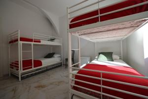 Camera Familiare con Bagno in Comune