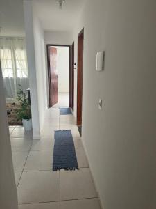 Casa em condomínio há 3 minutos praia barbudo