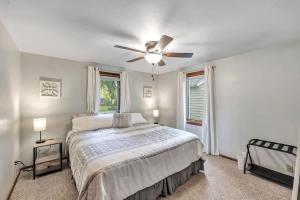 Gorgeous 3 bedroom home, minutes from Lambeau!