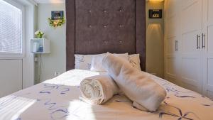 Modern 1BR Apartment 4 Guests Central Stay