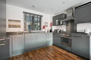 Hatton Gardens - 2 Bedroom Family Apartments