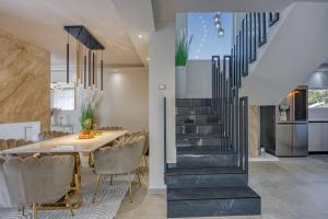 Villa Samara with Pool - Happy Rentals