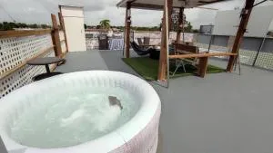 Terrace with Jacuzzi Modern 2 - بايامون