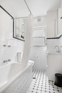 Bellevue Hill 3BR Escape with Full kitchen