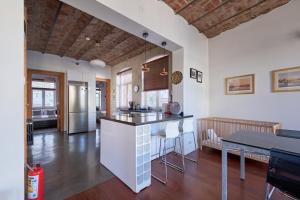 Beautiful restored historical apartment in Galata