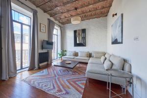 Beautiful restored historical apartment in Galata