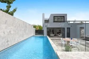 Architectural Oasis Luxury Retreat Glen Iris - 坎伯维尔