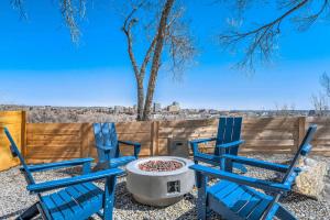 Skyline Estate Hot Tub Spacious Yard & Views