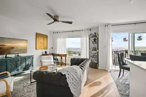 Majestic Mermaid Retreat - Five Points