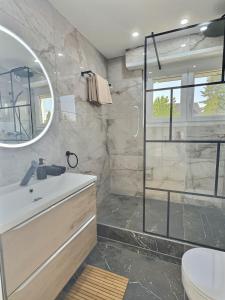 Appartements Appartement Moderne et Cosy avec Balcon - Parking Gratuit - Netflix : photos des chambres