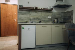 Darki Apartments 3 - Very Central Stay With Free Parking