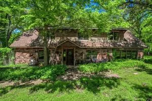 The Gate House, Luxury Living In Edmond, Ok - Guthrie