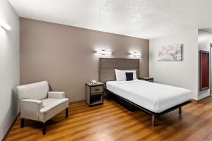 Red Lion Inn & Suites Saint Louis