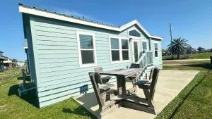 Steps to The Beach -Family Friendly -Sleeps 6 - Elmgrove