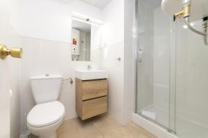 Regency VII - Ferga Suites