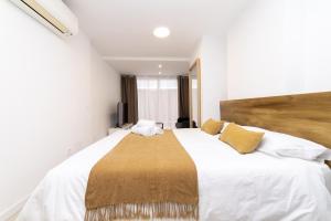 Regency VII - Ferga Suites