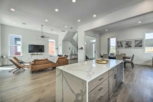 Agave Luxe Home - 8 Mi to Downtown