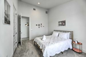 Agave Luxe Home - 8 Mi to Downtown