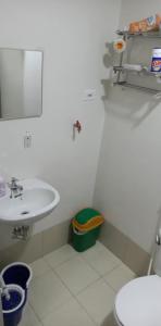 1 Bedroom with Free wifi and Netflix in Trees Residences