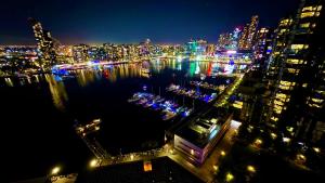 Yarra Accommodation Private Apartments & Ensuite Double Rooms, Collins Wharf Waterfront, Docklands