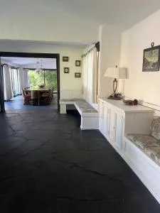 House w garden pool and grill - 埃斯特角城