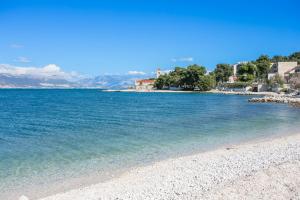 Family-friendly apartments with swimming pool Mastrinka, Ciovo - 23984