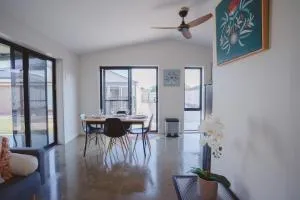 Dolphin Guesthouse - 阿丁格海滩