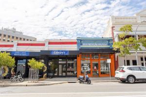 Classic Heritage Townhouse Central Freo