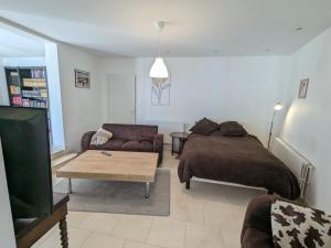 Maisons de vacances Charmant gite pres de Toul avec parking prive et terrasse - FR-1-584-361 : photos des chambres