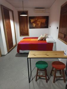 Apartamento Charmoso - Localização Privilegiada Enfrente Aeroporto - Perto de tudo - 2 minutos orla mar - Ar Cond, Frigobar, Tv 50, WIFI