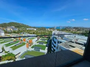 2-Bedrooms Seaview Suite in Surin Beach - Ban Lum Fuang