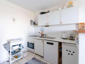 Villa 3 pièces avec grand jardin, piscine collective, vue mer - FR-1-409-277