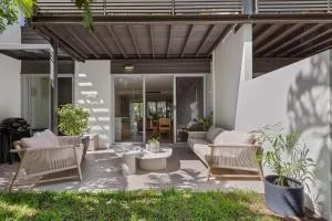 1405 Tranquil Beachside Villa - Killarney Vale