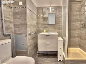 Studio avec terrasse-loggia Vue mer