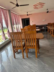 Prantik Hotel And Resorts