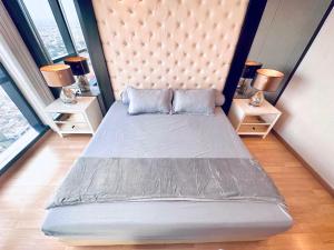 Lavish The Peak 2BR Apartment in Tunjungan Plaza 5 Surabaya City Centre by Le Ciel Hospitality