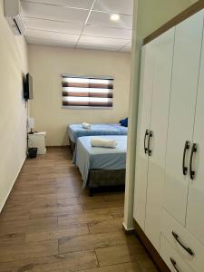 Conchitas, near Mall metrocentro, AC, SHW