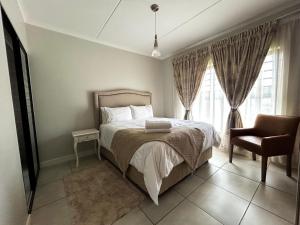 The Blyde lagoon facing Pretoria