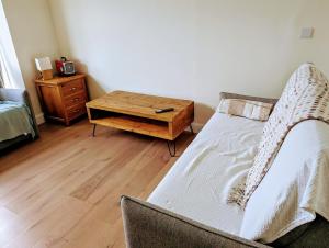 Brynmyrddin family pad