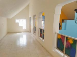 Private Villa With Swimming Pool at White Town