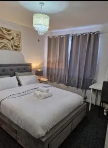 Three bedroom house in quiet location - Exhall