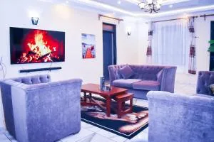 5 bedroom bungalow in Kisumu City - Кисуму