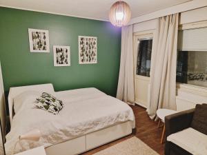 Green studio near city center, free Wi-Fi & parking