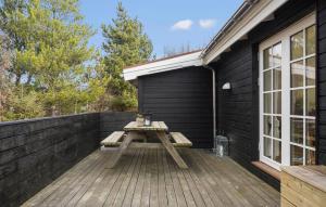 Cozy Home In Ålbæk With Wifi