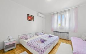 Stunning Apartment In Sibenik With Wifi