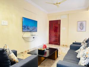 Evara Kondapur Retreat Luxury 3BHK fully Equipped Apt