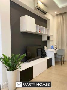 Perfect Location, City Center