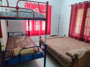 3 bedroom country home with a lush full backyard