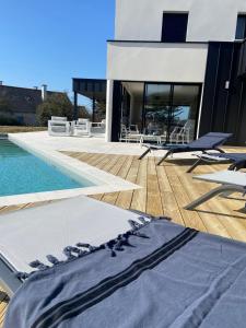 Maisons de vacances Magnifique villa avec piscine a deux pas du port : photos des chambres
